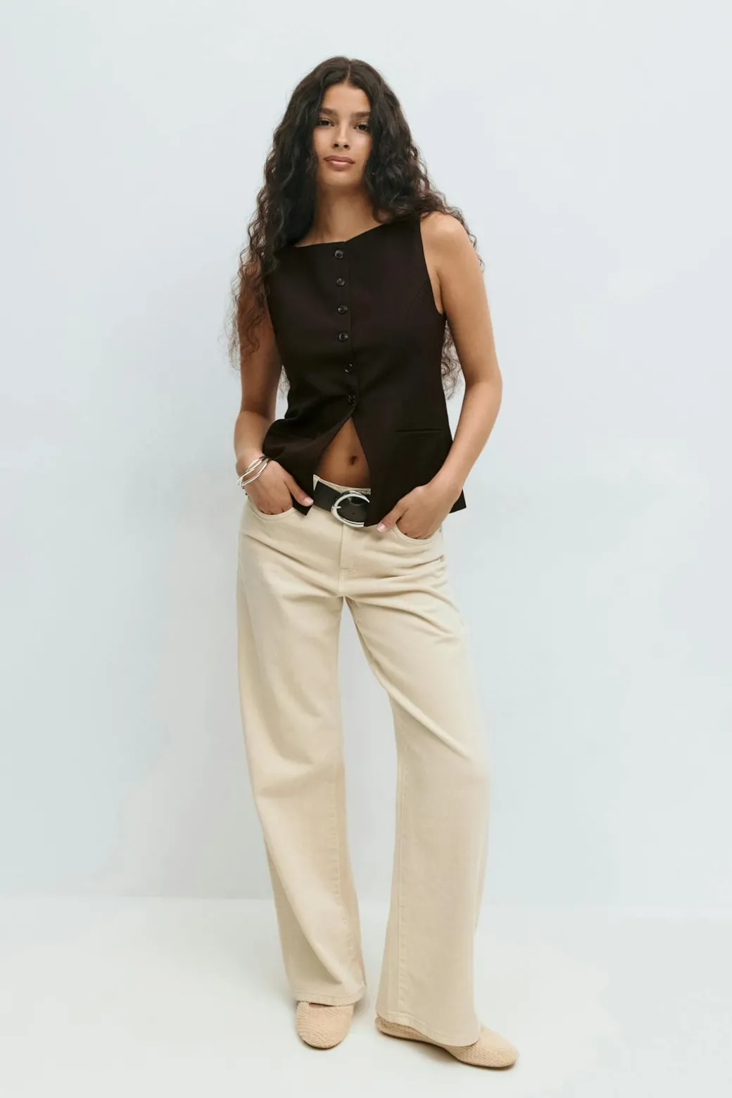 Tailored boatneck vest