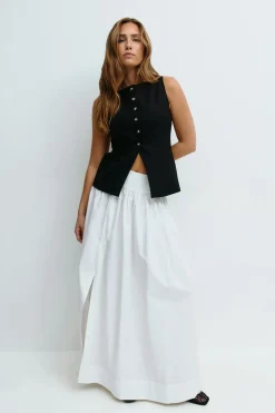 Tailored boatneck vest