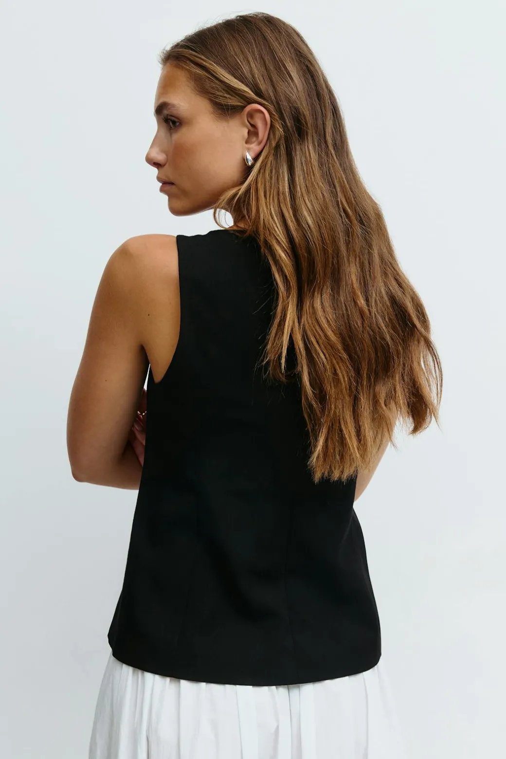 Tailored boatneck vest