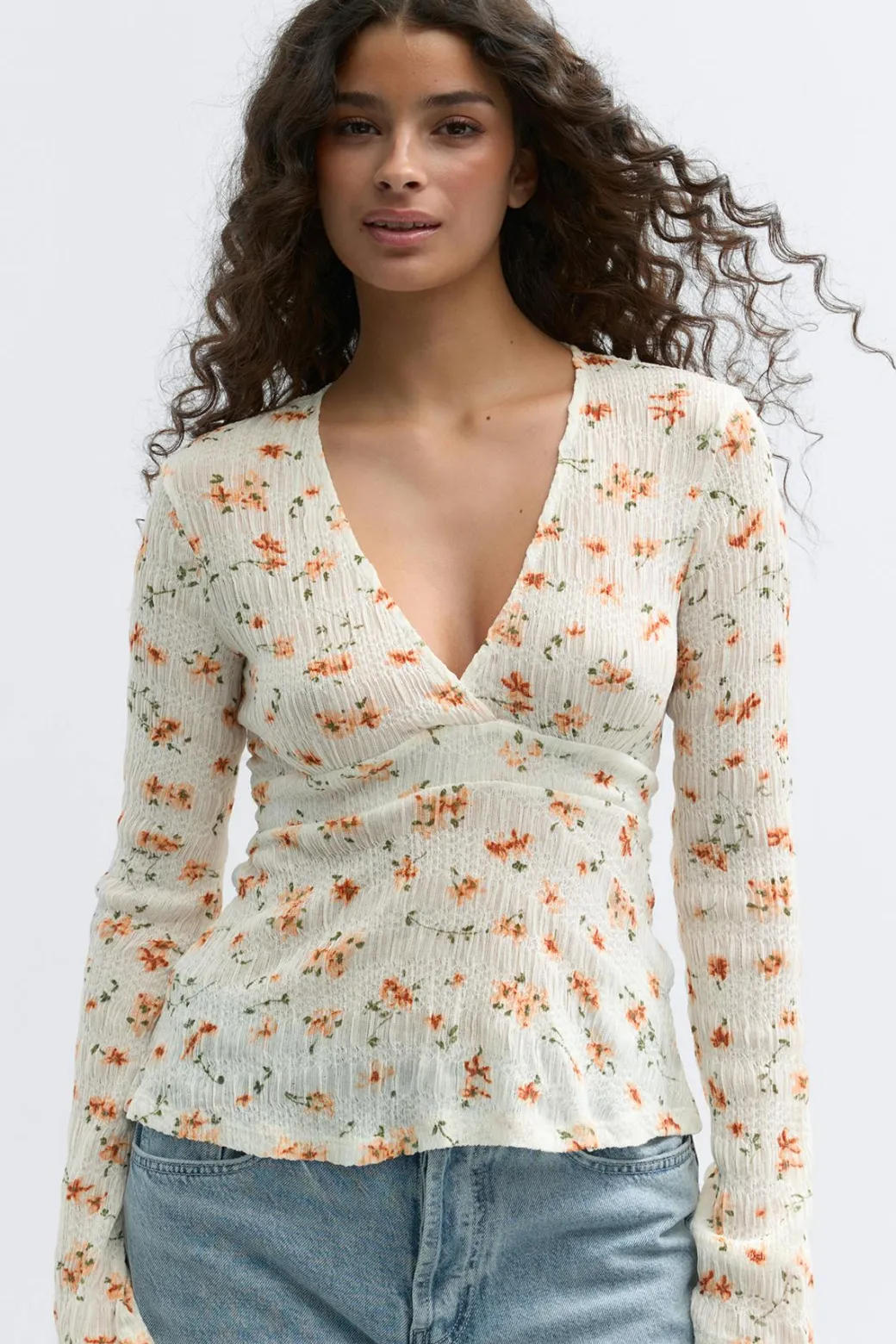 Tie back top