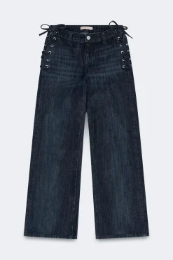Tied up loose jeans