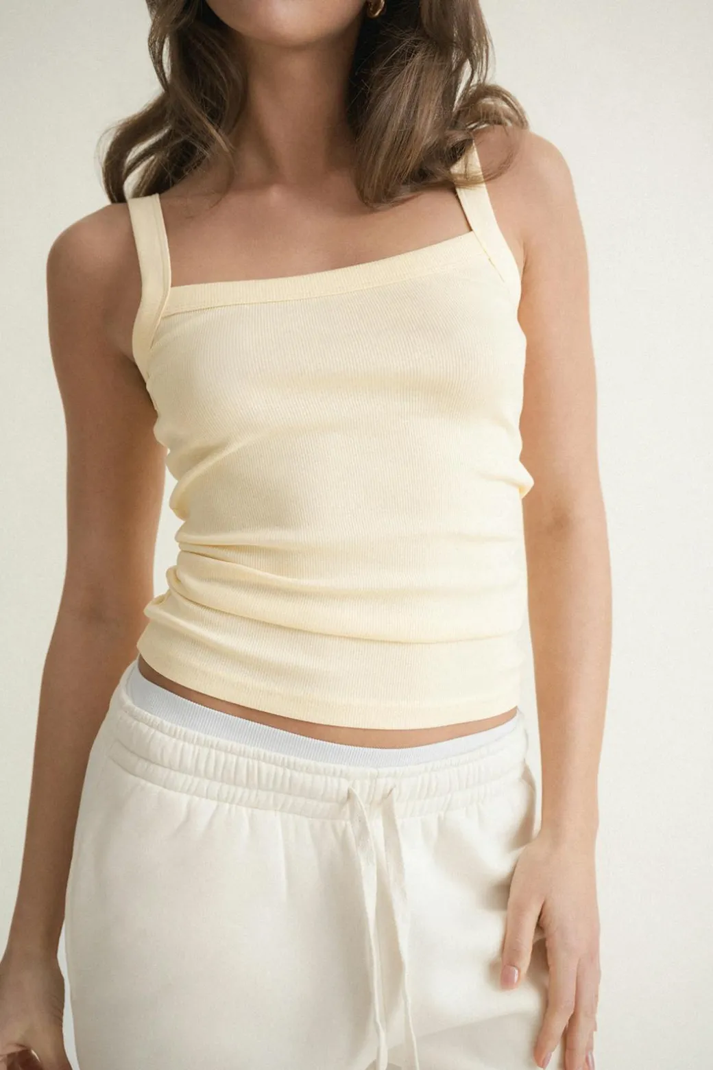 Tight fit rib singlet