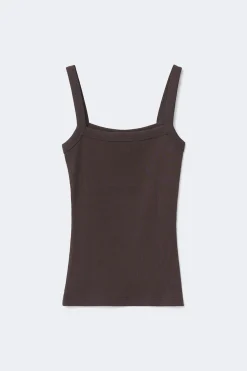 Tight fit rib singlet
