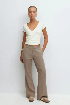 Tight wrap top