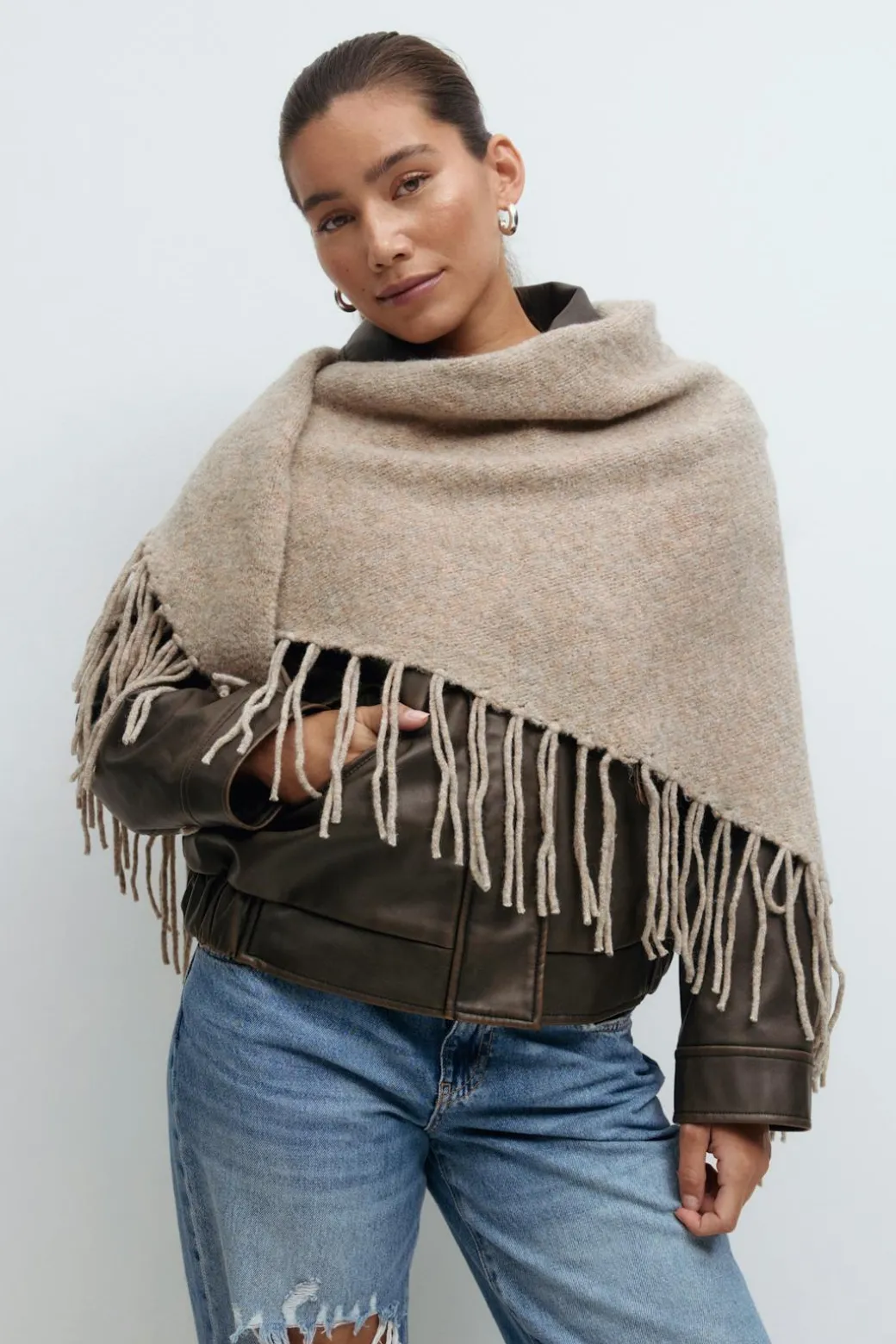 Triangle scarf