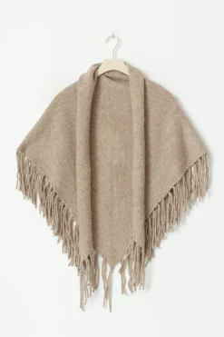 Triangle scarf