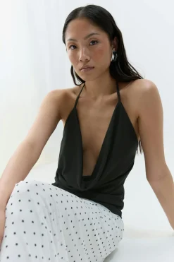 Waterfall neck singlet