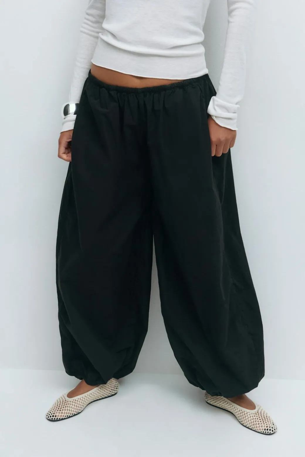 Wide balloon trousers