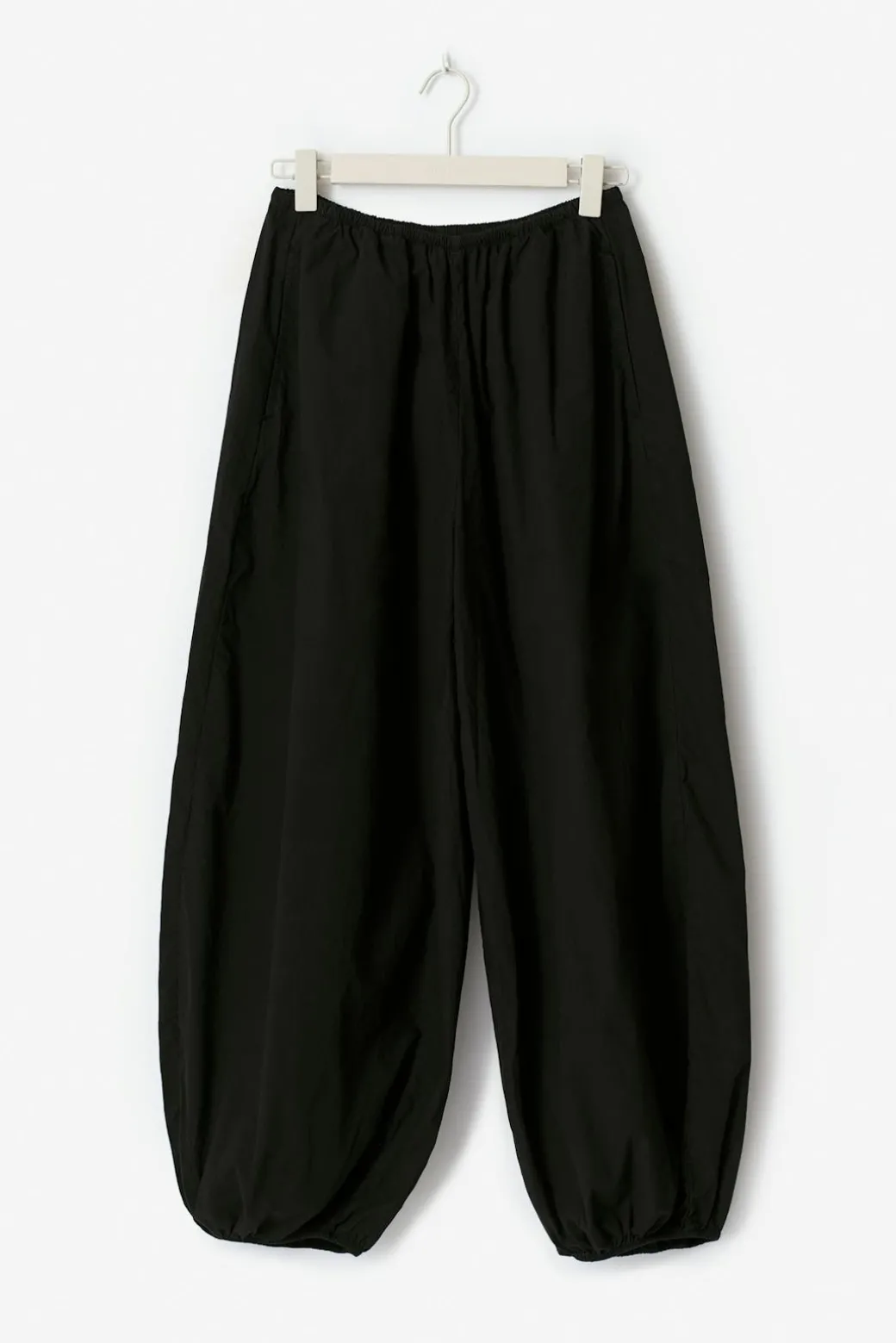 Wide balloon trousers