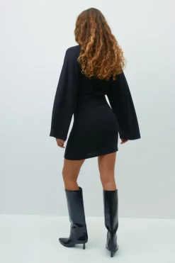 Wide sleeve dress