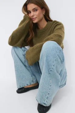 Wide sleeve knitted sweater