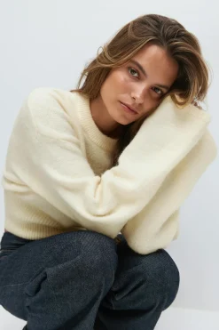 Wide sleeve knitted sweater
