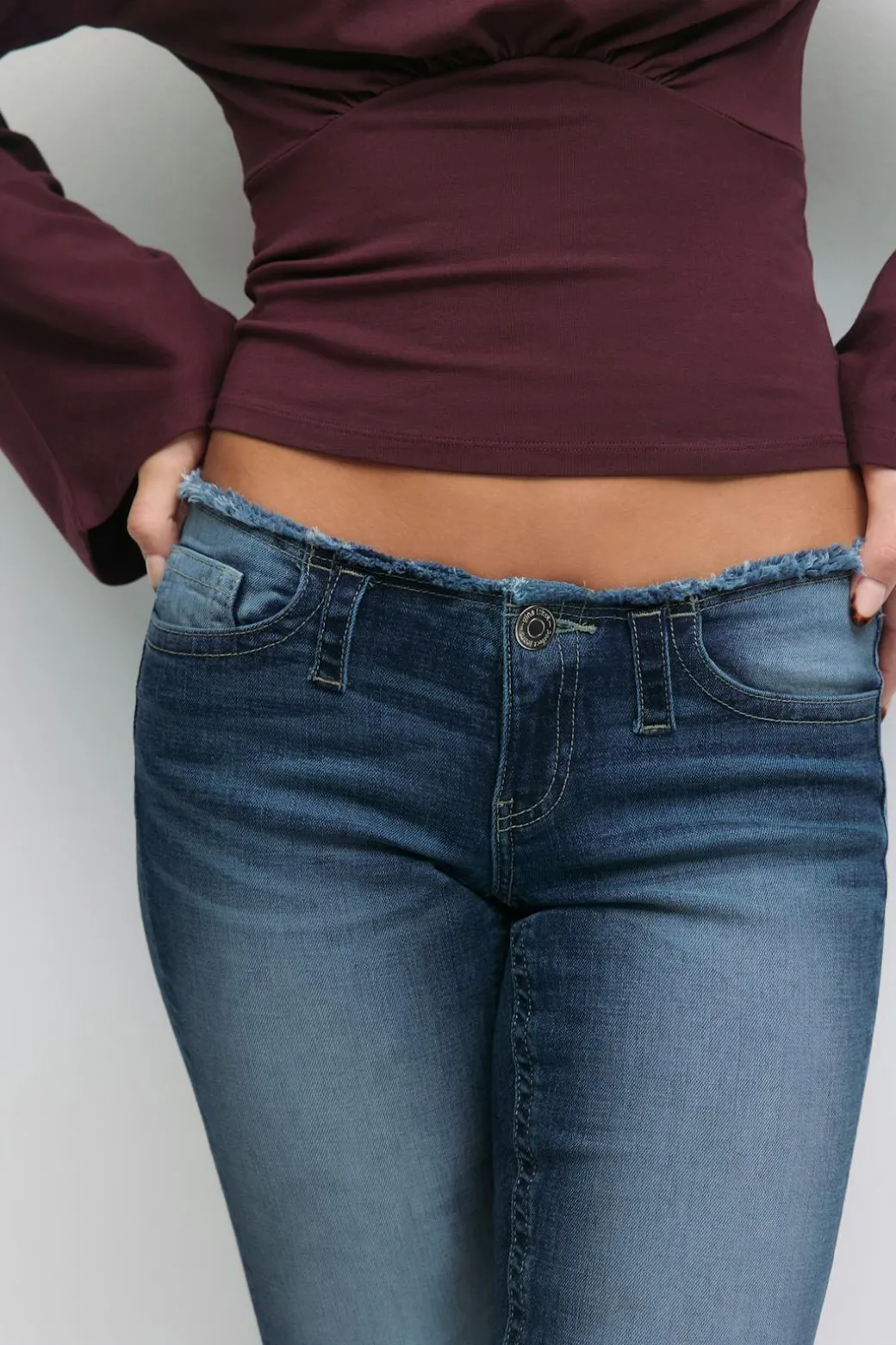 14+ x-tra low cut off jeans