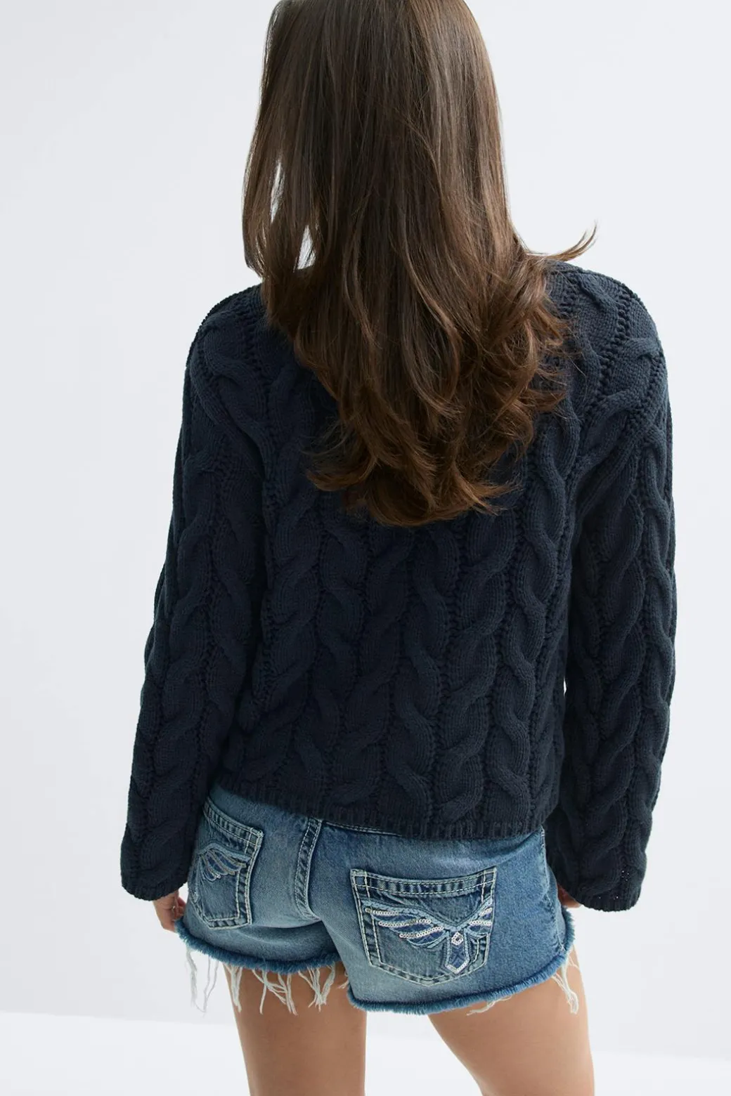 Y cable knitted sweater