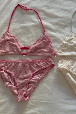 Y flounce bikini set