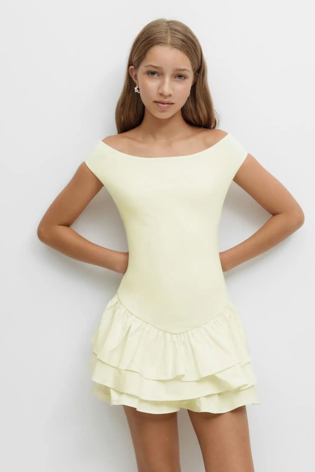 Y frill dress
