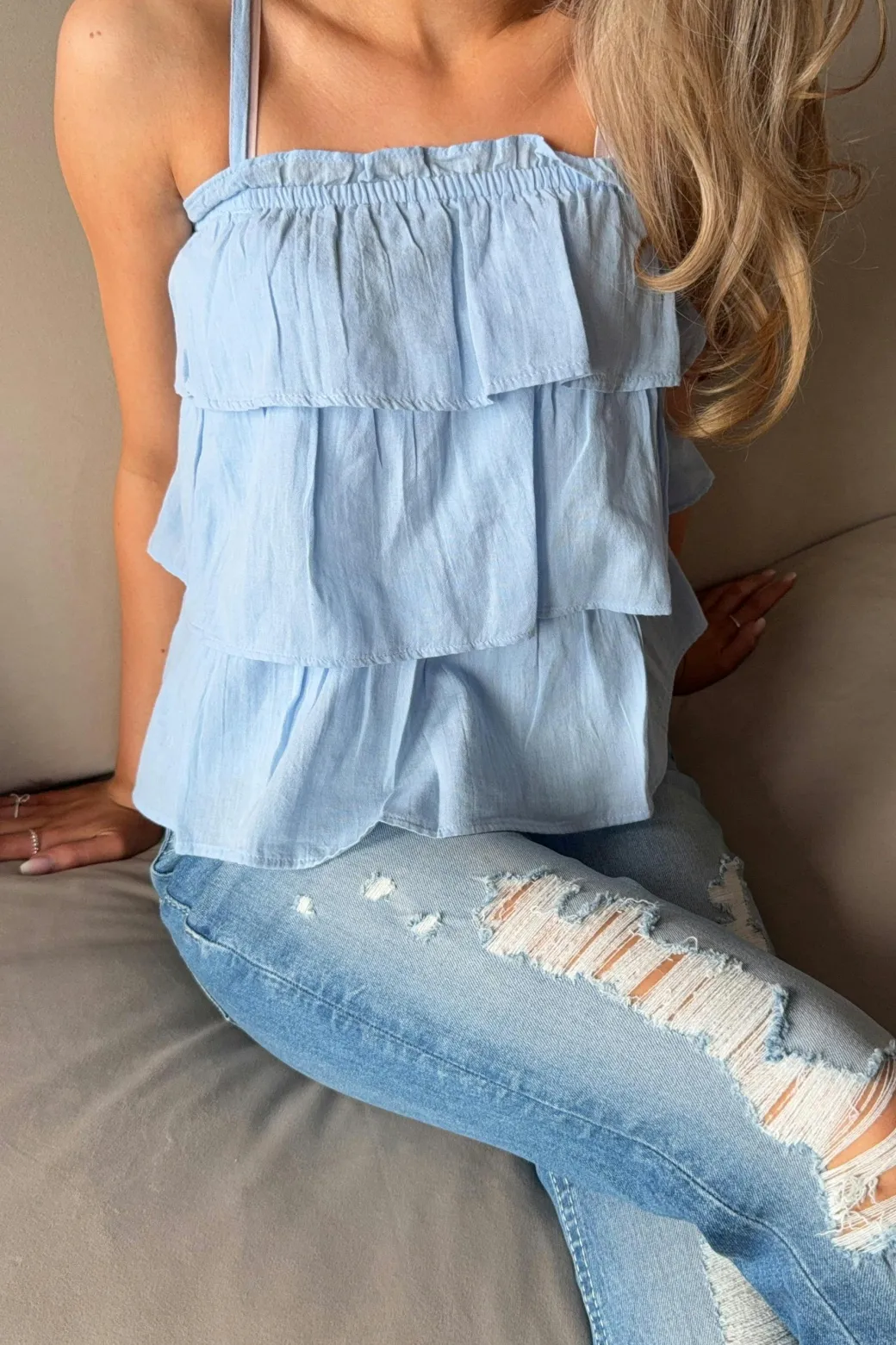 Y frill top