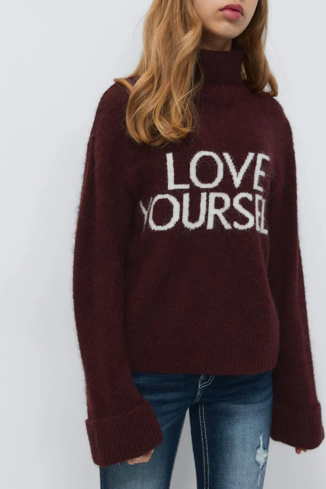 Y knitted turtleneck sweater