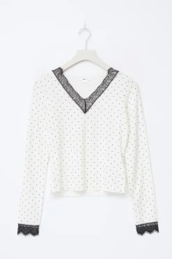 Y lace top
