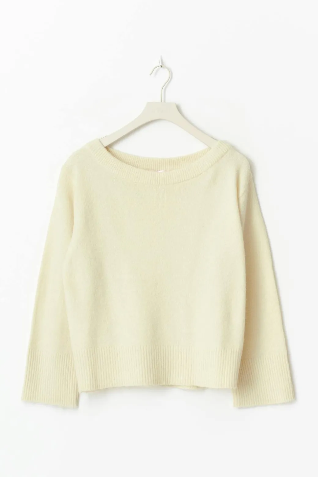 Y oversized knitted sweater