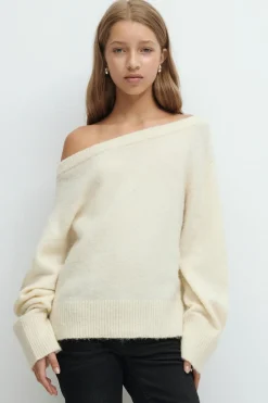 Y oversized knitted sweater