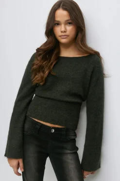 Y shaped knitted sweater