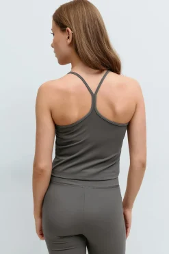 Y sporty singlet