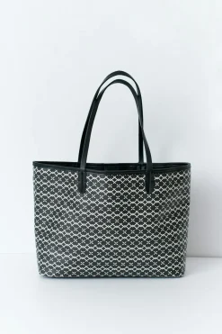Y tote bag